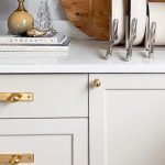 Tips for Choosing Kitchen Cabinet Handles: Expert Style & Function Tips